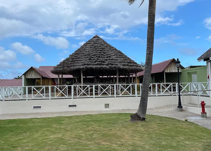 Marriott Seacastles B30 Rooftop Penthouse Montego Bay